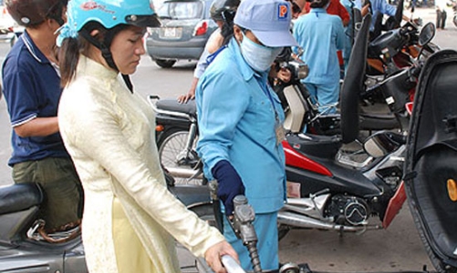 Nhập khẩu xăng dầu tăng cao 