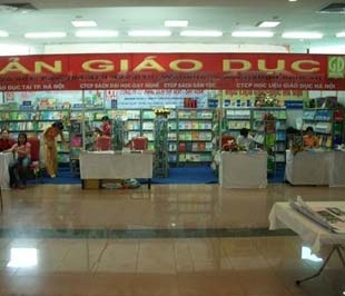 Từ 16/10/2008 - 16/11/2008, Nhà Xuất bản Giáo dục - cổ đông lớn của Công ty Cổ phần Sách giáo dục tại Tp.Hà Nội (mã EBS-HASTC) đăng ký bán 300.000 cổ phiếu EBS nhằm cơ cấu danh mục đầu tư.