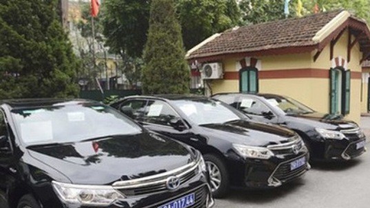 Bộ Xây dựng xin hai xe sang từ HUD về đón khách nước ngoài - Ảnh minh hoạ.
