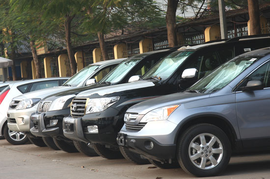 Bộ Tài chính đi đầu trong công tác khoán kinh phí xe công.