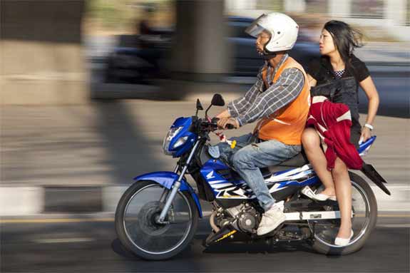 Mai Linh và Vinasun đều muốn nhảy vào thị trường xe ôm.