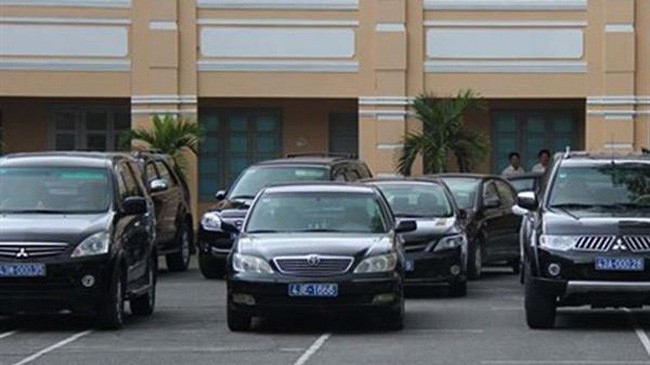 Theo cơ quan thẩm tra, việc thực hiện chủ trương khoán xe công còn chậm.