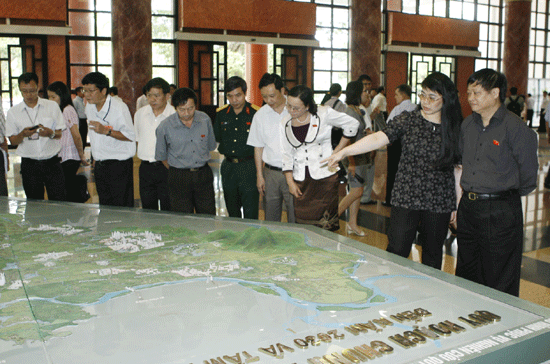 Đại biểu Quốc hội muốn biết cụ thể về giá đất tại các khu vực đang xem xét quy hoạch Hà Nội - Ảnh: TTXVN.