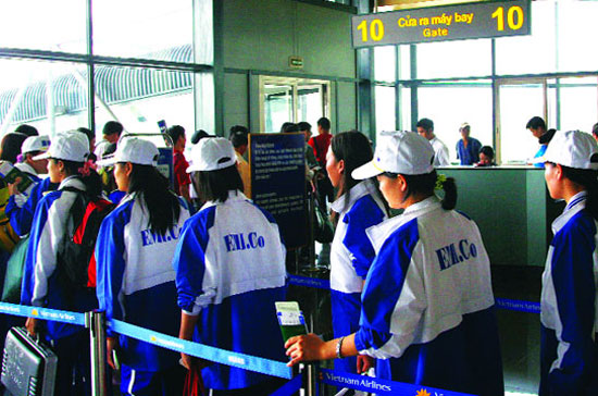 Chính phủ đề xuất không đưa số lượng lao động đi làm việc ở nước ngoài vào hệ thống chỉ tiêu kinh tế, xã hội.