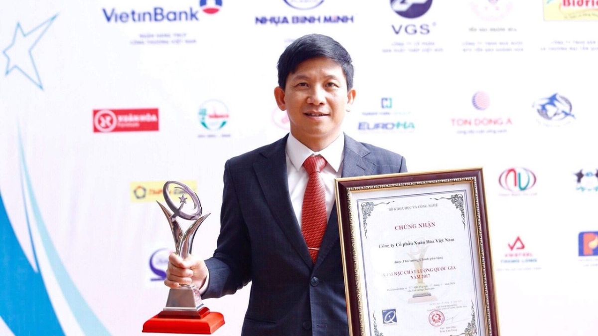 Trong thời kỳ đổi mới hiện nay, Xuân Hòa tiếp tục phấn đấu để trở thành doanh nghiệp hàng đầu Việt Nam trong lĩnh vực tư vấn, thiết kế, sản xuất trang thiết bị nội thất.