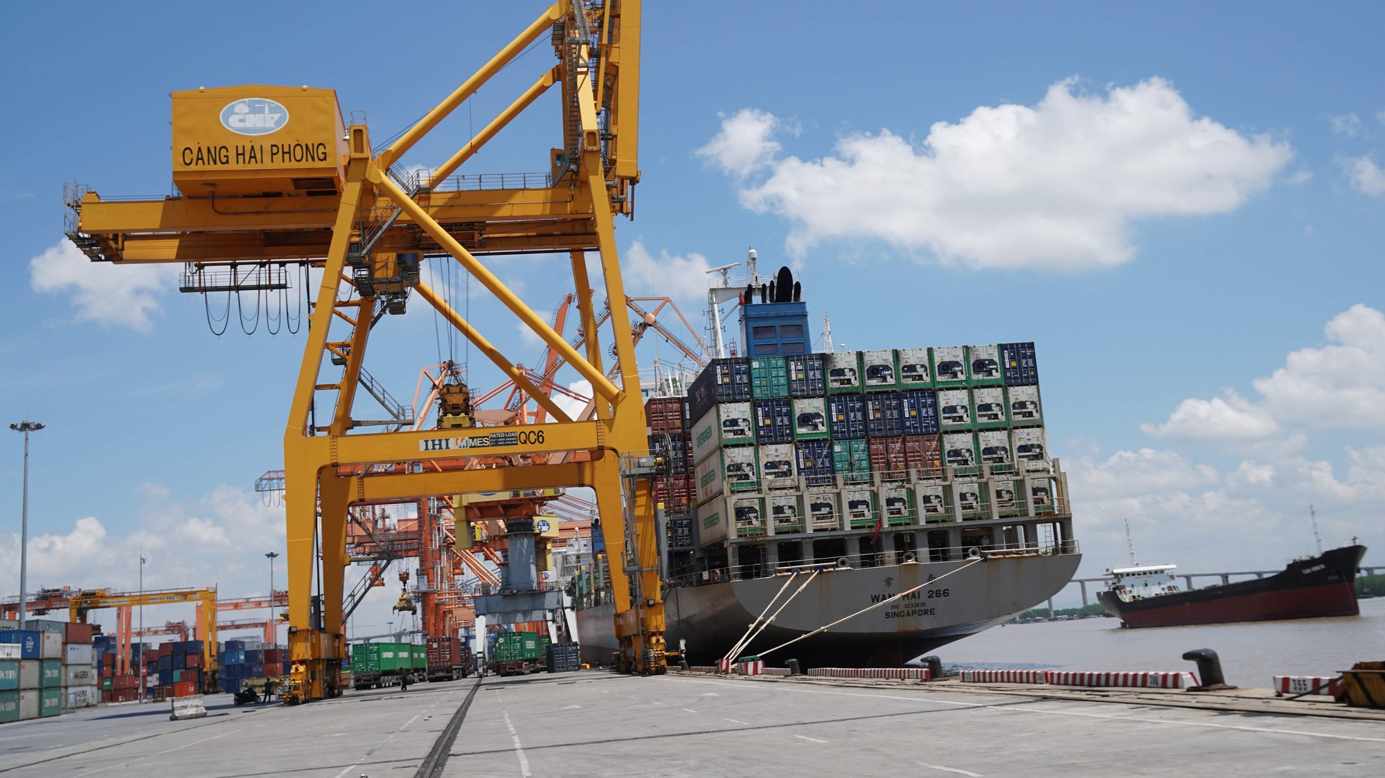 Tính đến hết tháng 5 năm 2019, tổng trị giá xuất khẩu của Việt Nam đạt 101,12 tỷ USD, tăng 7,1% so với cùng kỳ năm 2018.