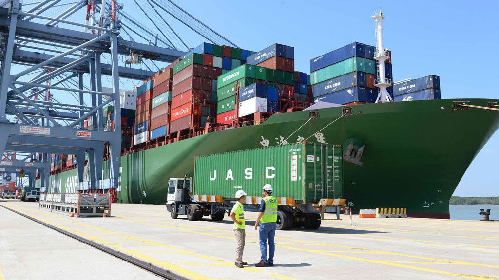 Cán cân thương mại hàng hóa trong tháng 8/2018 thặng dư gần 2,2 tỷ USD, mức xuất siêu trong tháng cao nhất từ trước tới nay.