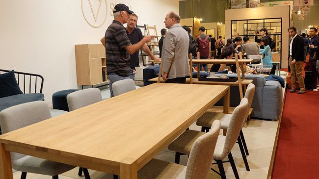 Cho đến khi bắt đầu cấp phép FLEGT, gỗ và sản phẩm gỗ được nhập khẩu từ Việt Nam sẽ tiếp tục phải thực hiện trách nhiệm giải trình về truy xuất nguồn gốc.