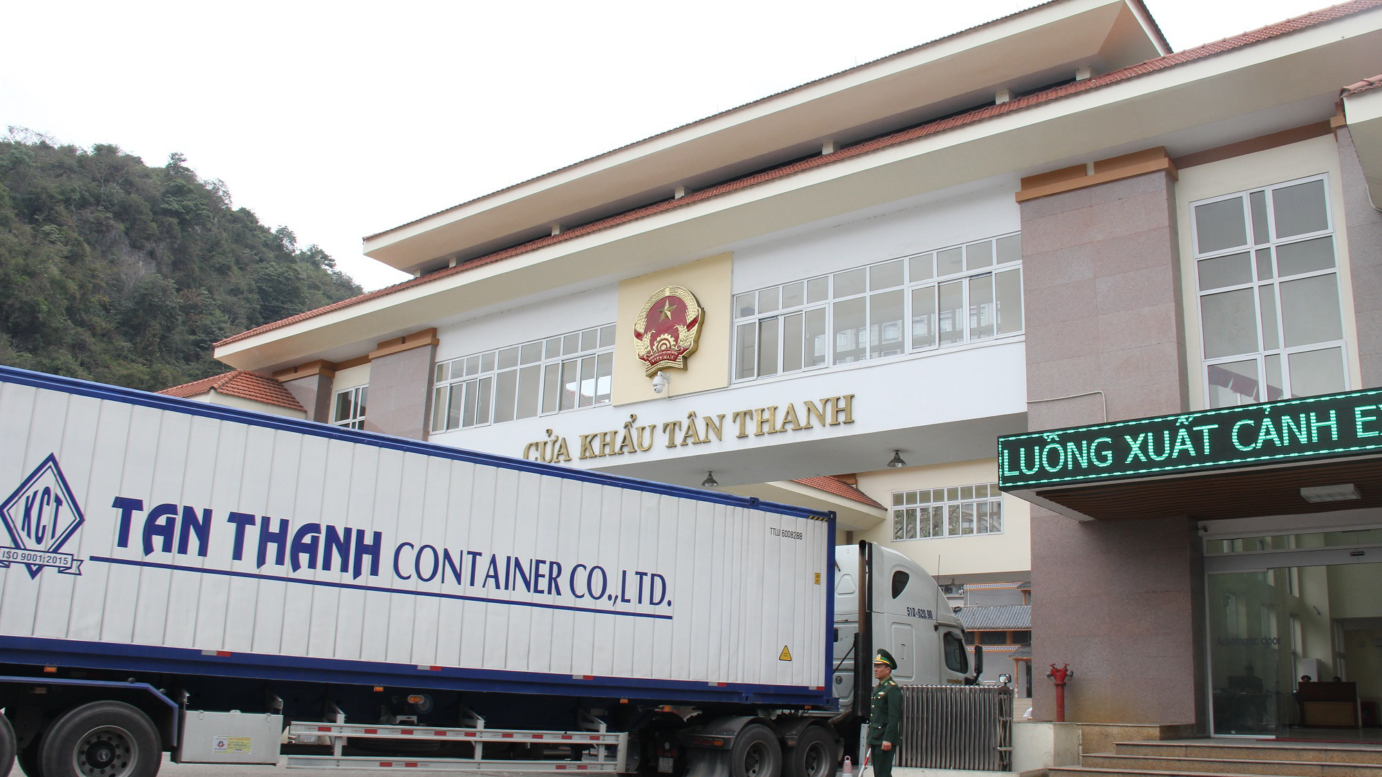 Các cửa khẩu kiểm soát chặt xuất khẩu lợn