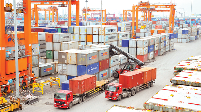 Mức xuất siêu của Việt Nam trong 8 tháng năm 2018 đạt con số kỷ lục 4,69 tỷ USD.