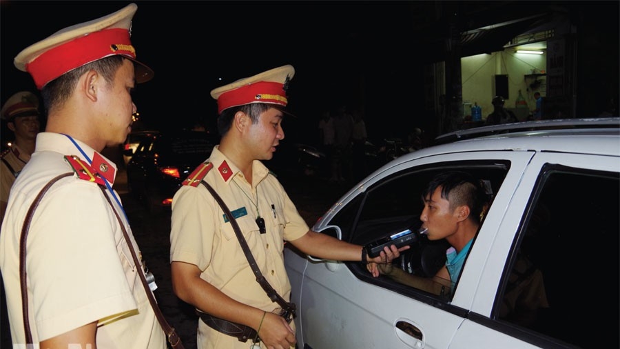 Nghị định quy định xử phạt vi phạm hành chính trong lĩnh vực đường bộ và đường sắt được xây dựng theo hướng tăng nặng chế tài xử phạt đối với hành vi vi phạm về nồng độ cồn 