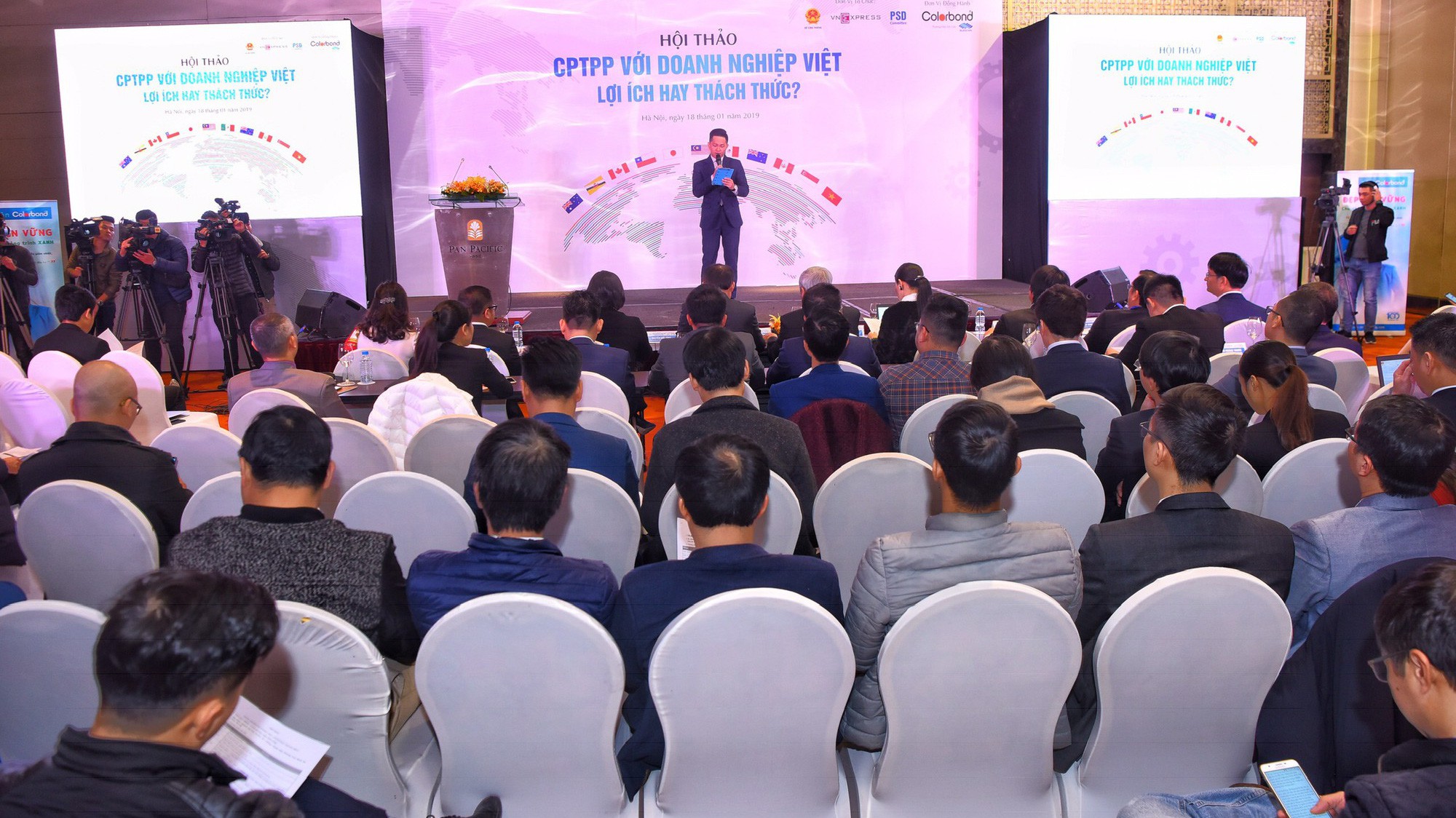 Việt Nam đã và đang tham gia 16 hiệp định thương mại tự do (FTA). Trong đó, 12 FTA đã ký như ATIGA, ASEAN - Trung Quốc, ASEAN - Hàn Quốc,... và 4 FTA đang đàm phán như RCEP, Việt Nam - Israel...