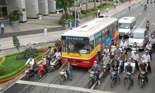 Dừng thu phí đường bộ xe máy từ đầu 2016