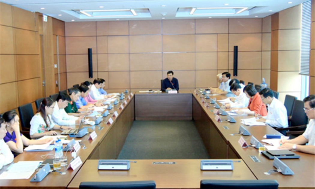 Một buổi thảo luận tổ tại kỳ họp thứ 9 - Ảnh: TTXVN.