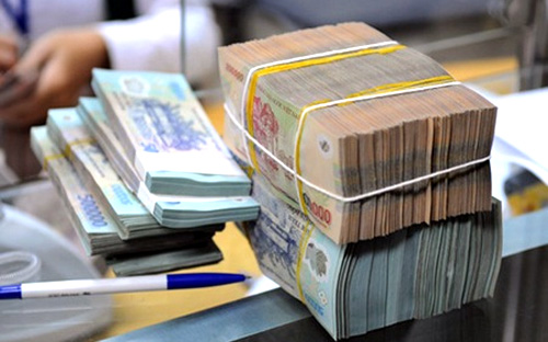 Ban hành một luật đặc biệt có hiệu lực 5-7 năm, chỉ xử lý tài sản thế chấp gắn với nợ xấu là kiến nghị của Viện trưởng CIEM, với lý lẽ là không phải sửa các đạo luật khác, không đụng đến các nền tảng chính trị của hệ thống pháp luật.