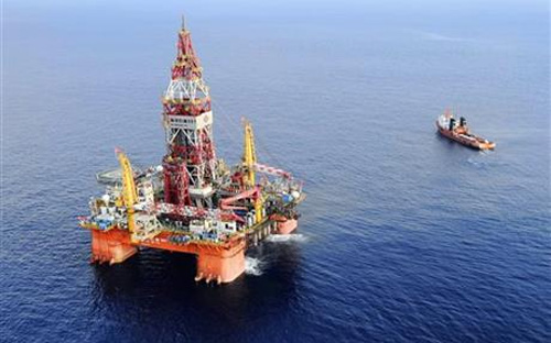 Trung Quốc đưa giàn khoan HD-981 vào biển Đông từ cuối tuần qua, và 
hành động này được coi là một trong những bước đi mang tính khiêu khích 
cao nhất trong một chiến dịch nhằm từ từ thiết lập chủ quyền đối với 
vùng biển thuộc chủ quyền của Việt Nam. 