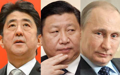 Thủ tướng Nhật Bản Shinzo Abe (bên trái), Chủ tịch Trung Quốc Tập Cận Bình (giữa) và Tổng thống Nga Vladimir Putin.<br>