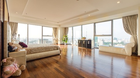 Đối với cá nhân nước ngoài, dự thảo luật cho phép được sở hữu nhà ở theo
 thỏa thuận trong hợp đồng mua bán nhà ở nhưng tối đa không quá 50 năm, 
kể từ ngày được cấp giấy chứng nhận và có thể được gia hạn thêm theo quy
 định của pháp luật Việt Nam nếu có nhu cầu. 