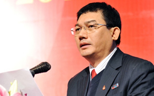 Sinh năm 1954, ông Phạm Huy Hùng gia nhập VietinBank từ năm 1990 và được bổ nhiệm vào vị trí Chủ tịch Hội đồng Quản trị từ tháng 6/2009.