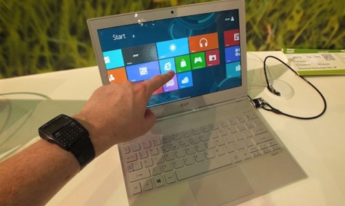 Laptop màn hình cảm ứng đến thời bùng nổ?
