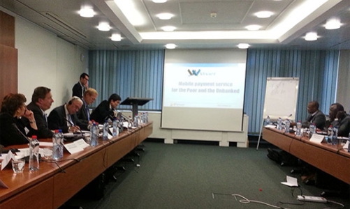 Lãnh đạo hơn 30 ngân hàng khu vực họp tại Việt Nam