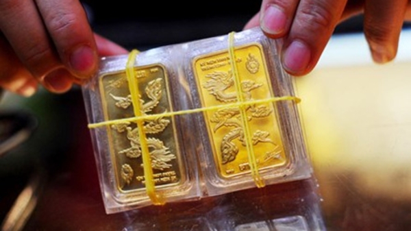 Được khuyên ngừng đấu thầu vàng, Ngân hàng Nhà nước nói gì?