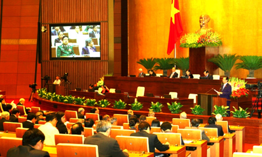 Nhiều đại biểu cho rằng dự thảo luật chưa thể hiện rõ việc kiểm soát quyền lực giữa lập pháp, hành pháp, tư pháp như quy định mới của Hiến pháp.
