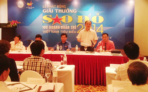 Lễ phát động chương trình bình chọn giải thưởng Sao Đỏ - doanh nhân trẻ Việt Nam tiêu biểu 2014, diễn ra cuối tháng 5 vừa qua tại Hà Nội.<br>