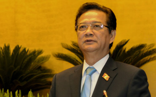 Nhấn mạnh nguyên tắc hành động vì lợi ích quốc gia dân tộc, Thủ tướng nói, với Trung Quốc hay tất cả các nước trên thế giới, Việt Nam đều thực hiện đường lối đối ngoại kiên trì nhất quán. Đó là độc lập tự chủ, hòa bình hữu nghị, đa phương hóa, đa dạng hóa quan hệ…<br>