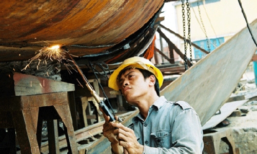 Đại biểu Quốc hội lo phía sau của “ổn định” kinh tế