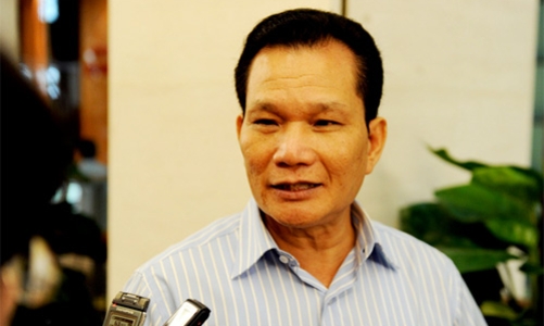 Điều chỉnh tiền lương lúc này sẽ như “đổ dầu vào lửa”