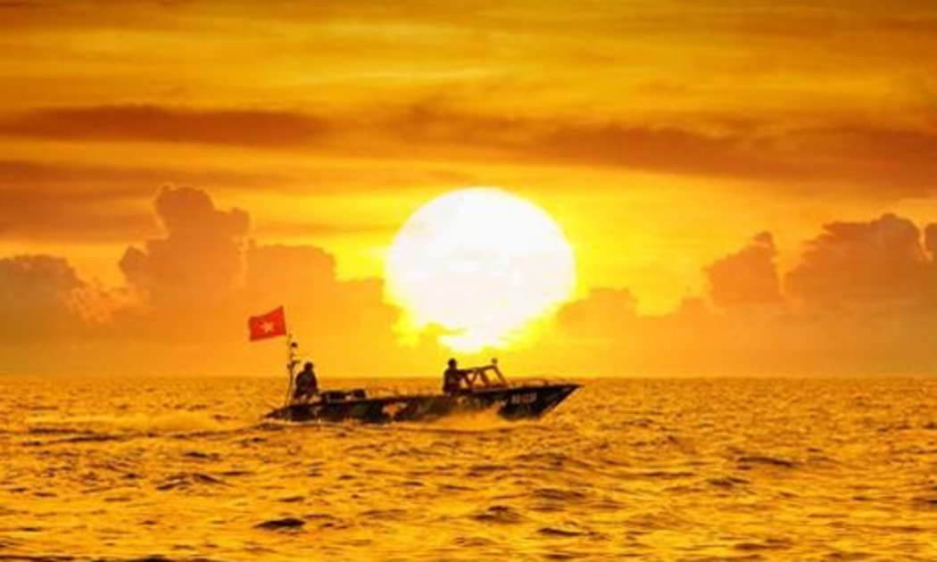 Theo Thống đốc Nguyễn Văn Bình, nếu như trong ba năm trở lại đây, Chính phủ không thiết lập lại được sự 
ổn định vĩ mô, chính sách tiền tệ không tạo được sự ổn định ở những thị 
trường, lĩnh vực nhạy cảm, thì chắc chắn bất ổn biển Đông sẽ là một trải
 nghiệm khó khăn.