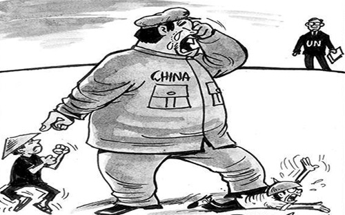 Hôm 14/6 vừa qua, nhật báo The Philippines Star đăng một bức tranh biếm họa về việc Trung quốc tố Việt Nam ra Liên hiệp quốc. Bức tranh mô tả người khổng lồ Trung Quốc một mặt uy hiếp Philippines, nhưng mặt khác lại mếu máo "mách" với Liên hiệp quốc là bị Việt Nam "bắt nạt".<br>