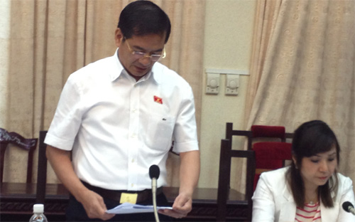 Trong phiên thảo luận tổ đầu tiên, hầu hết các tổ đều không sử dụng hết thời gian - Ảnh: NT.