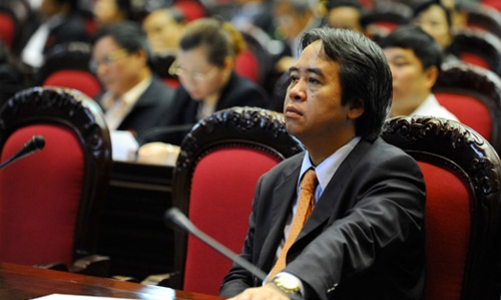 Một năm của các bộ trưởng: Thống đốc Bình “đi trên băng mỏng”