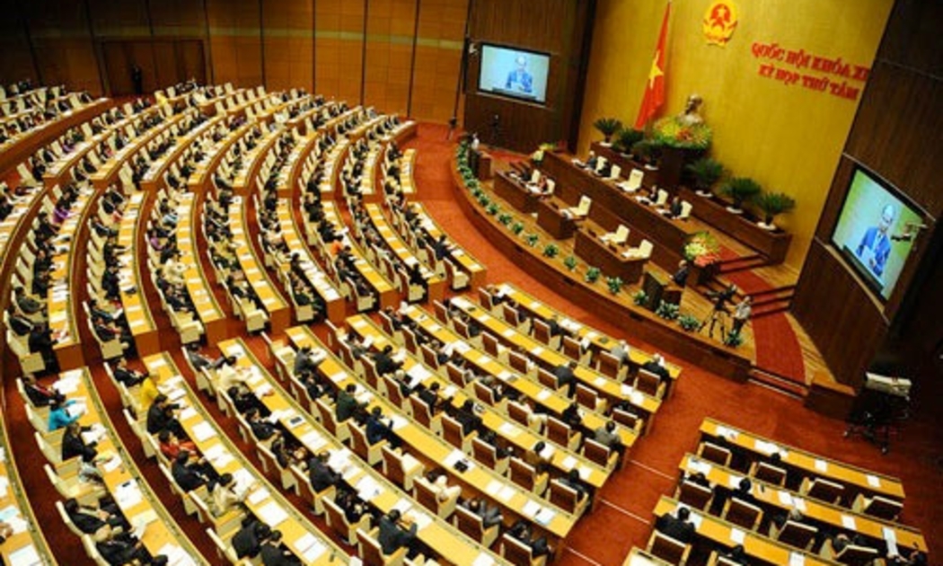Một phiên thảo luận tại Quốc hội trong năm 2014. Trong thời gian tới, đặc biệt là trong hai năm 2015 - 2016, các hoạt động cải cách thể chế sẽ tiếp tục được triển khai thực hiện và sẽ trở thành nhiệm vụ “trọng tâm” của “trọng tâm”, “đột phá” của “đột phá” trong tái cơ cấu kinh tế. <br>
