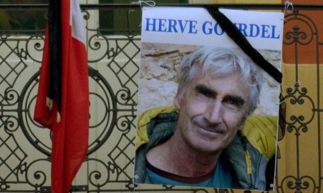 Herve Gourdel là một hướng dẫn viên du lịch đồng thời là một nhiếp ảnh gia. Ông bị bắt cóc khi những kẻ có vũ trang chặn xe của ông tại một dãy núi xa xôi thuộc phía Đông Algeria, nơi ông dự định đi leo núi - Ảnh: Reuters.