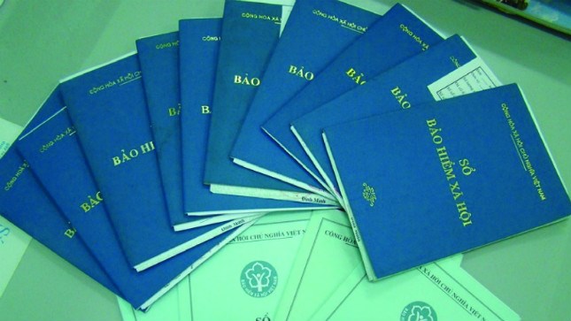 Theo Ủy ban Thường vụ Quốc hội, cần có lộ trình nâng số năm đóng bảo hiểm xã hội của nam giới từ 15 năm lên 20 năm để đạt 45% mức bình quân tiền lương tháng tính lương hưu.