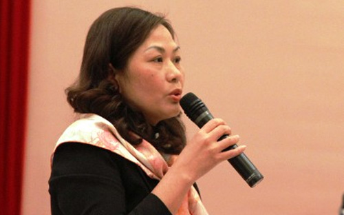  Phó thống đốc Nguyễn Thị Hồng nhắc lại thời điểm cuối 2011, Ngân hàng Nhà nước từng đứng 
trước thách thức vô cùng lớn, khi lãi suất trên 20% một năm và lạm phát 
rất cao.