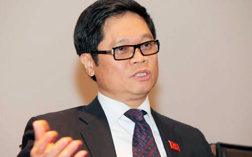 Ông Vũ Tiến Lộc: "Theo báo cáo trong một số ngành thì tổng thì nhập trung bình hàng năm 
của người lao động đã cao gấp 1,5 đến 2 lần mức lương tối thiểu hiện 
hành". 