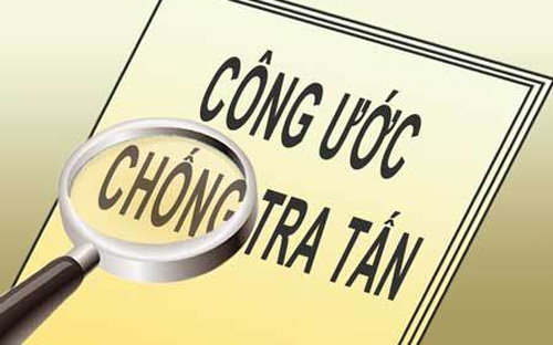 Việt Nam đã ký công ước của Liên hiệp quốc về chống tra tấn và các hình thức đối xử hoặc trừng phạt tàn bạo, vô nhân đạo hoặc hạ nhục con người.