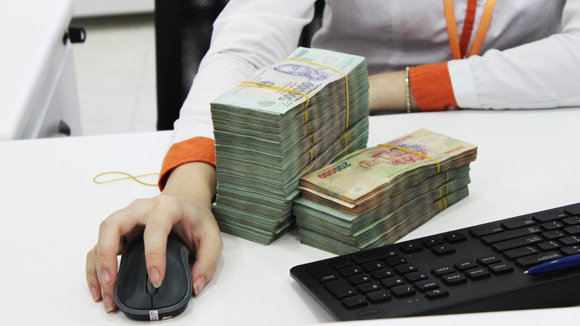 Cập nhật gần nhất, tính đến 30/9/2014, tỷ lệ vốn ngắn hạn cho vay trung dài hạn toàn hệ thống chỉ ở mức 19,04% - nằm sâu dưới giới hạn cho phép 30% - trong bối cảnh huy động vốn liên tục tăng trưởng cao và dư thừa vốn kéo dài.