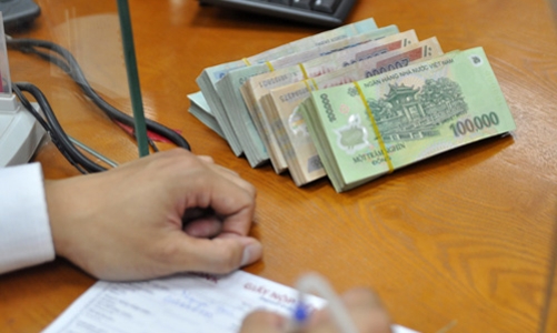 Khi nhà băng vẫn tiếp tục thừa tiền