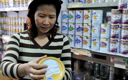 Lực lượng quản lý thị trường sẽ triển khai các biện pháp, kiểm tra xem doanh nghiệp sữa có niêm yết giá và bán theo giá niêm yết không.