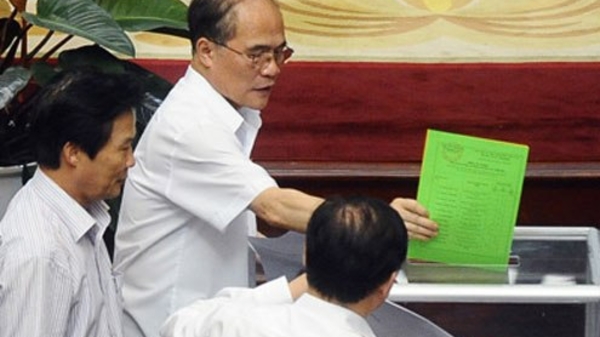 Đánh giá tín nhiệm: “Làm dở, báo cáo hay càng dễ mất điểm”