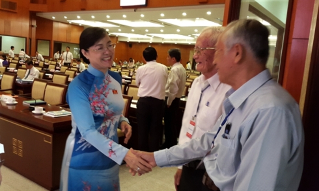 Bà Nguyễn Thị Quyết Tâm, Chủ tịch Hội đồng Nhân dân Tp.HCM (bên trái), người có số phiếu 