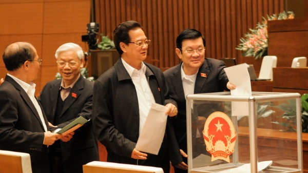 Lấy phiếu tín nhiệm ba mức và một lần: “Cử tri sẽ hiểu”