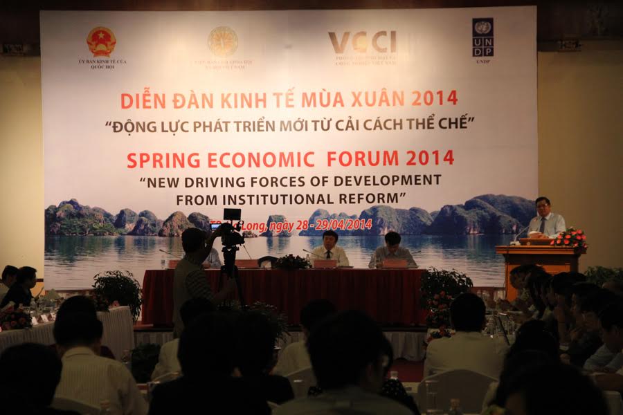 Một phiên họp tại Diễn đàn Kinh tế Mùa xuân năm 2014.