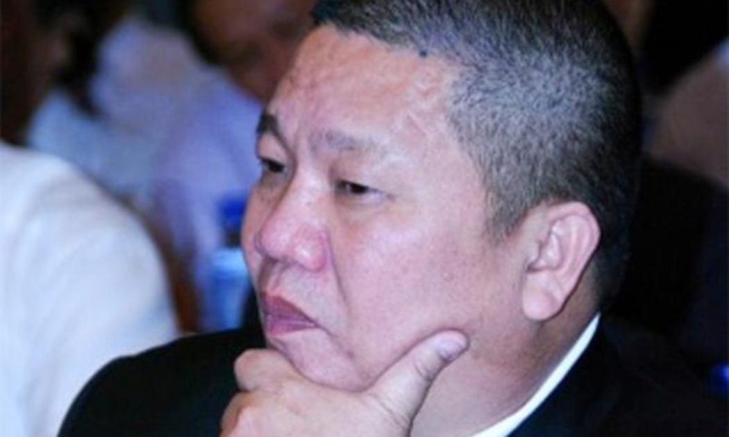 Chủ tịch Tập đoàn Hoa Sen Lê Phước Vũ, người khởi nghiệp với hai chỉ vàng, đến cuối năm 2013 đã lọt vào danh sách 10 người giàu nhất sàn chứng khoán. Gần đây, Hoa Sen đã và đang mở rộng đầu tư, kinh doanh ở khu vực miền Trung với nhiều dự định mới.