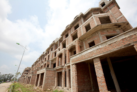 Cần cải cách thể chế làm sao để có doanh nghiệp tư nhân lớn mạnh ở các 
lĩnh vực, chứ không chỉ có đại gia bất động sản, theo ý kiến chuyên gia 
Phạm Chi Lan.